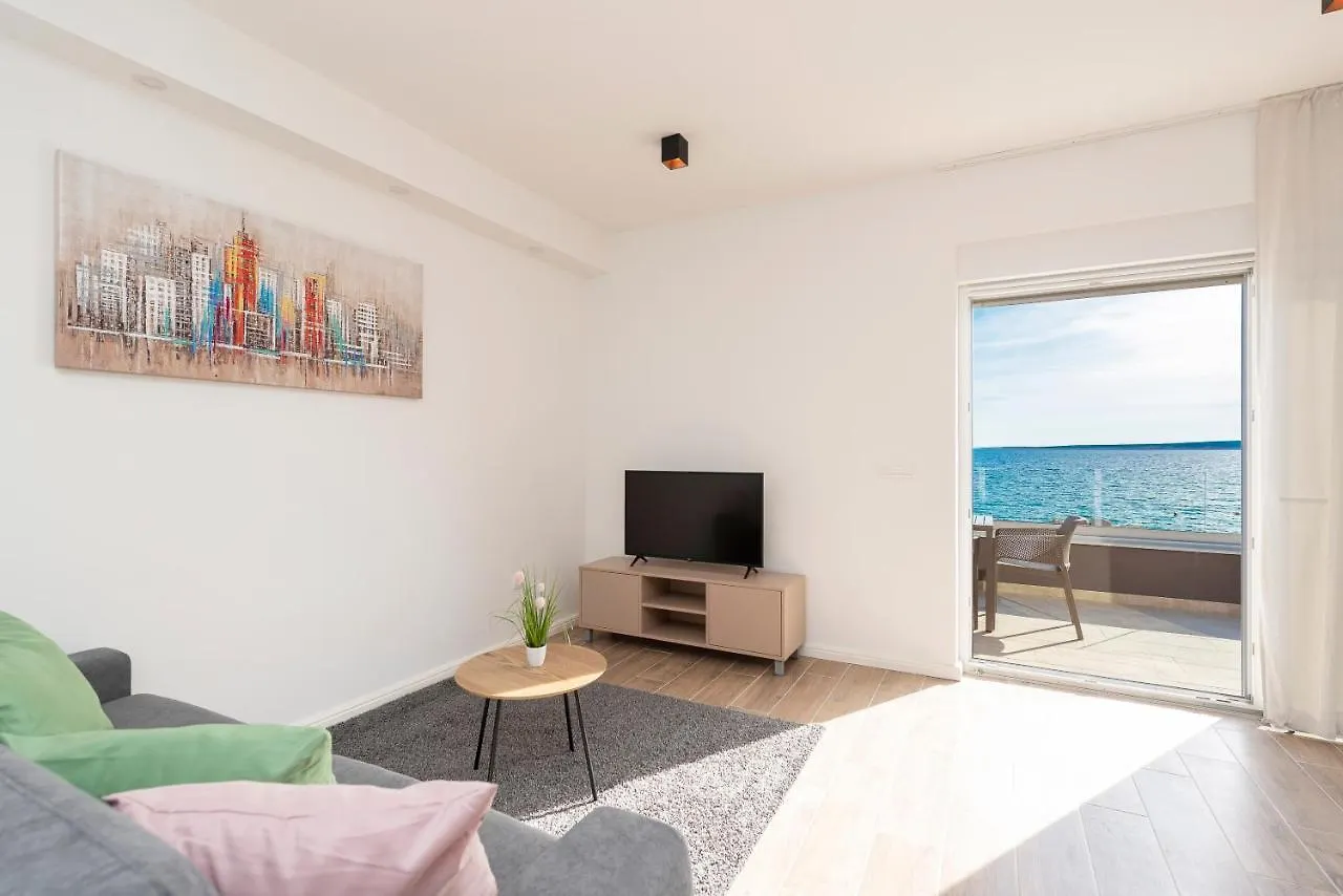 Villa Eni Apartments 2 ماندري 0*,  كرواتيا