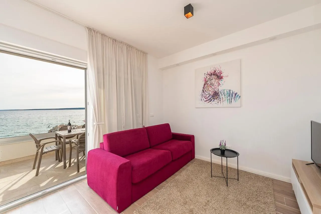 Villa Eni Apartments 2 ماندري